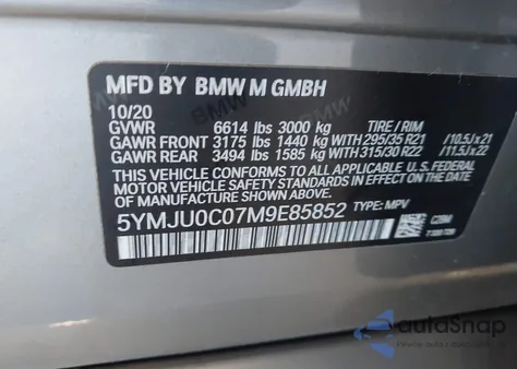 2021 BMW X5 M z USA, uszkodzony, nr VIN 5YMJU0C07M9E85852